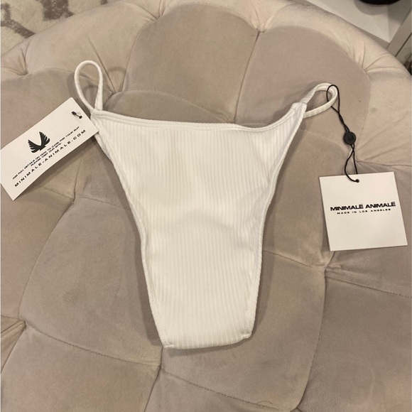 Bikini Bottom - Picture 2 of 5